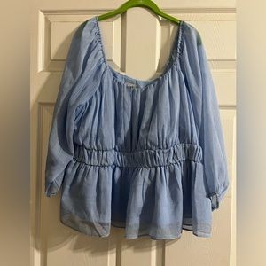 ARULA Flowy Top